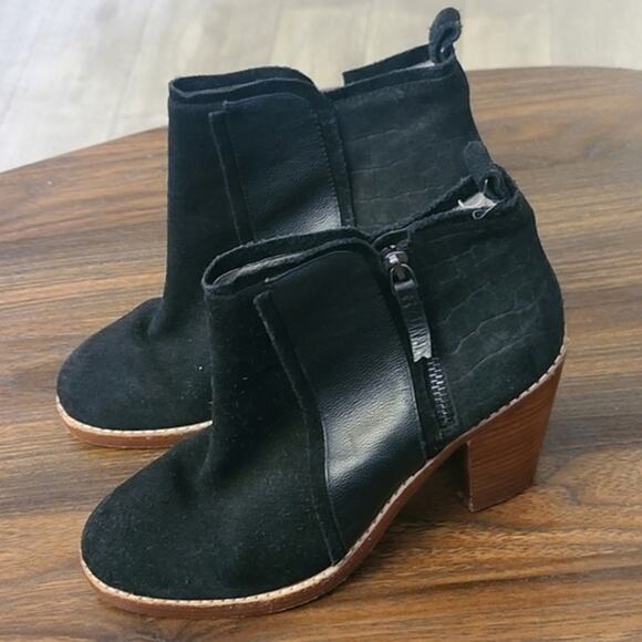 Matt Bernson Leather Ankle Boots Black Suede Wood Heel 7 Modern Classic - Picture 2 of 6